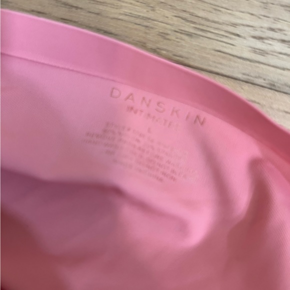 NWOT Danskin Inimate Dusty Pink Scalloped Bralette - Size L - Picture 5 of 5